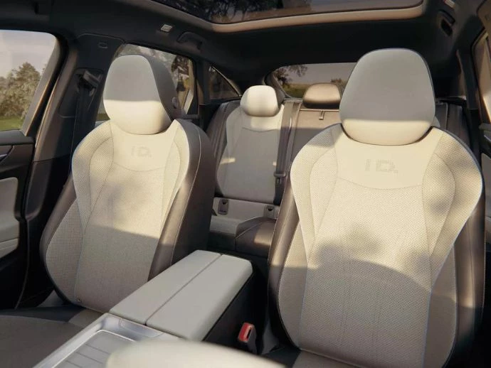 Sedili Ergoactive ID. 7